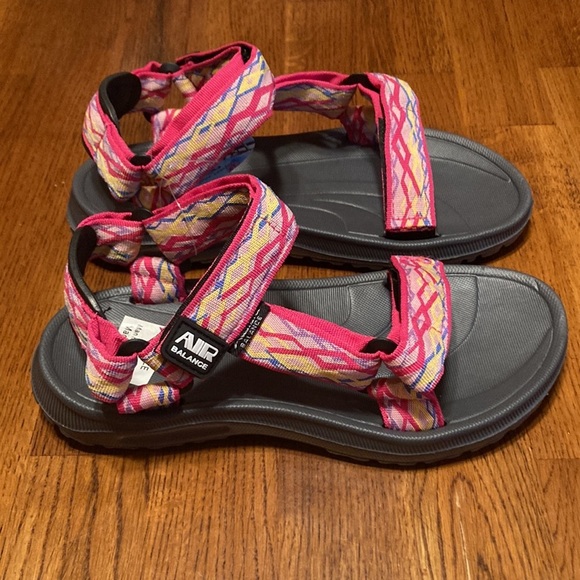 🌸NWT AIR BALANCE Womens River Sandal - size 6 - Picture 9 of 16